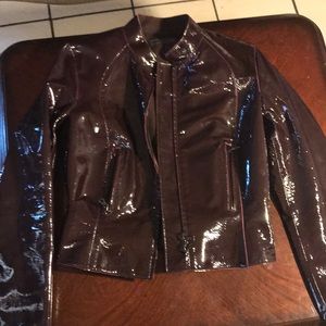 Rich maroon color no cracks in nylon.